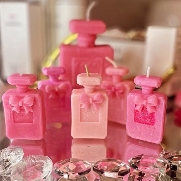 Candle   - Picture 9 of 17